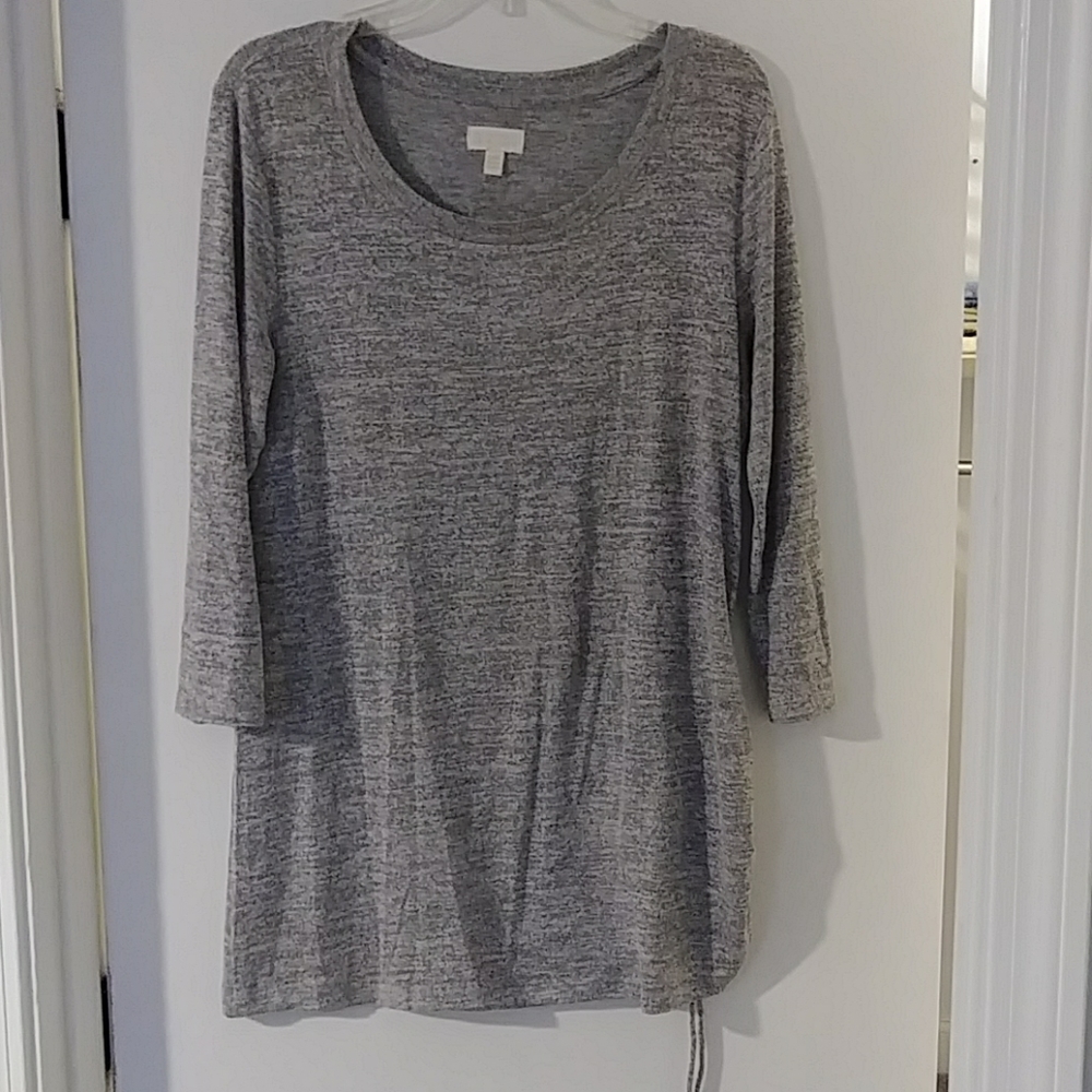 A-Glow Maternity Oversize Top, side scrunch
